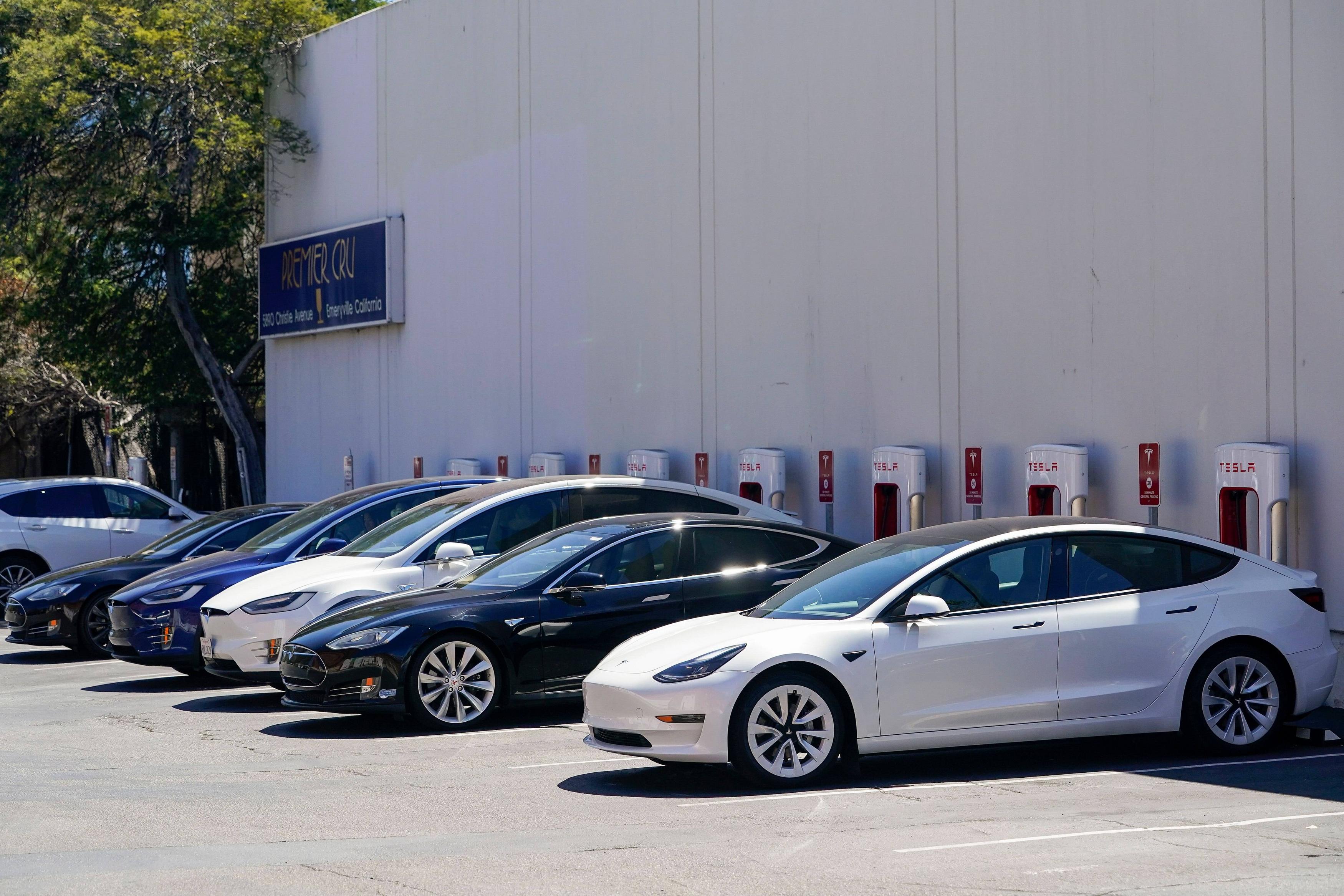 electric car companies in california