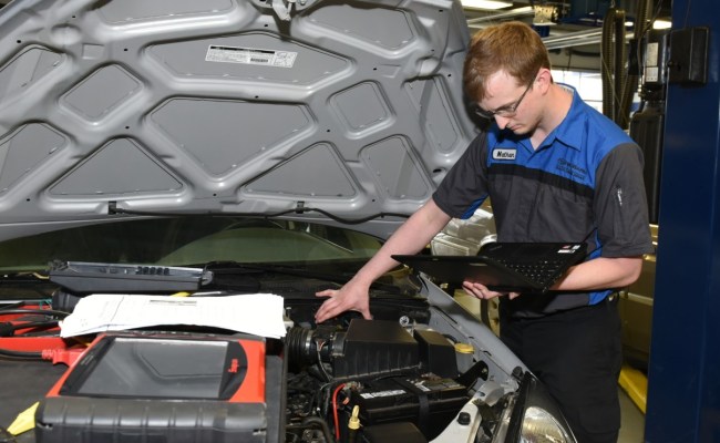 How to improve job prospects as an automotive mechanic
